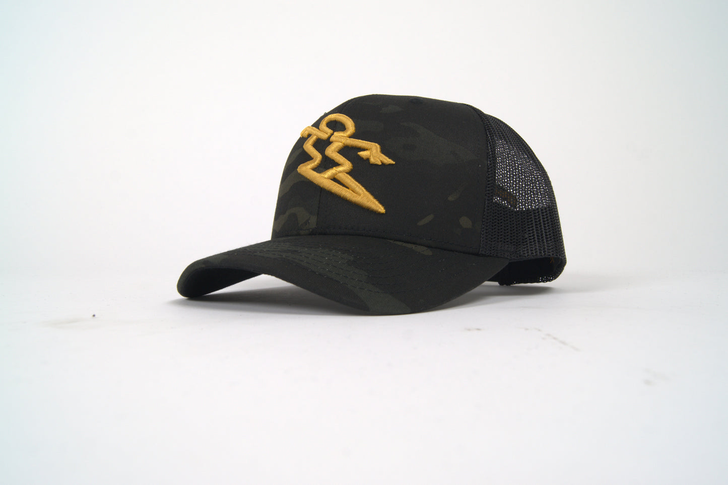SNAPBACK MESH HAT - CAMO / GOLD