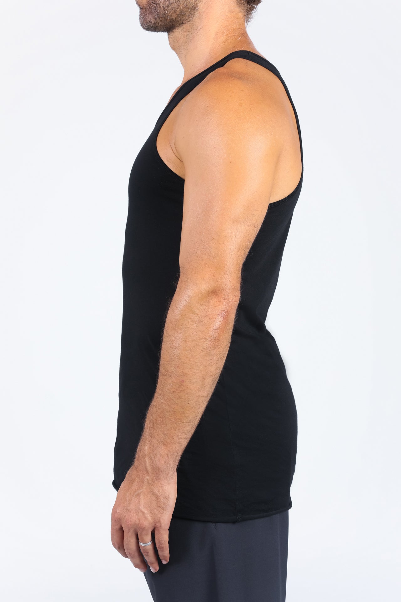 SHARK TOOTH TANK